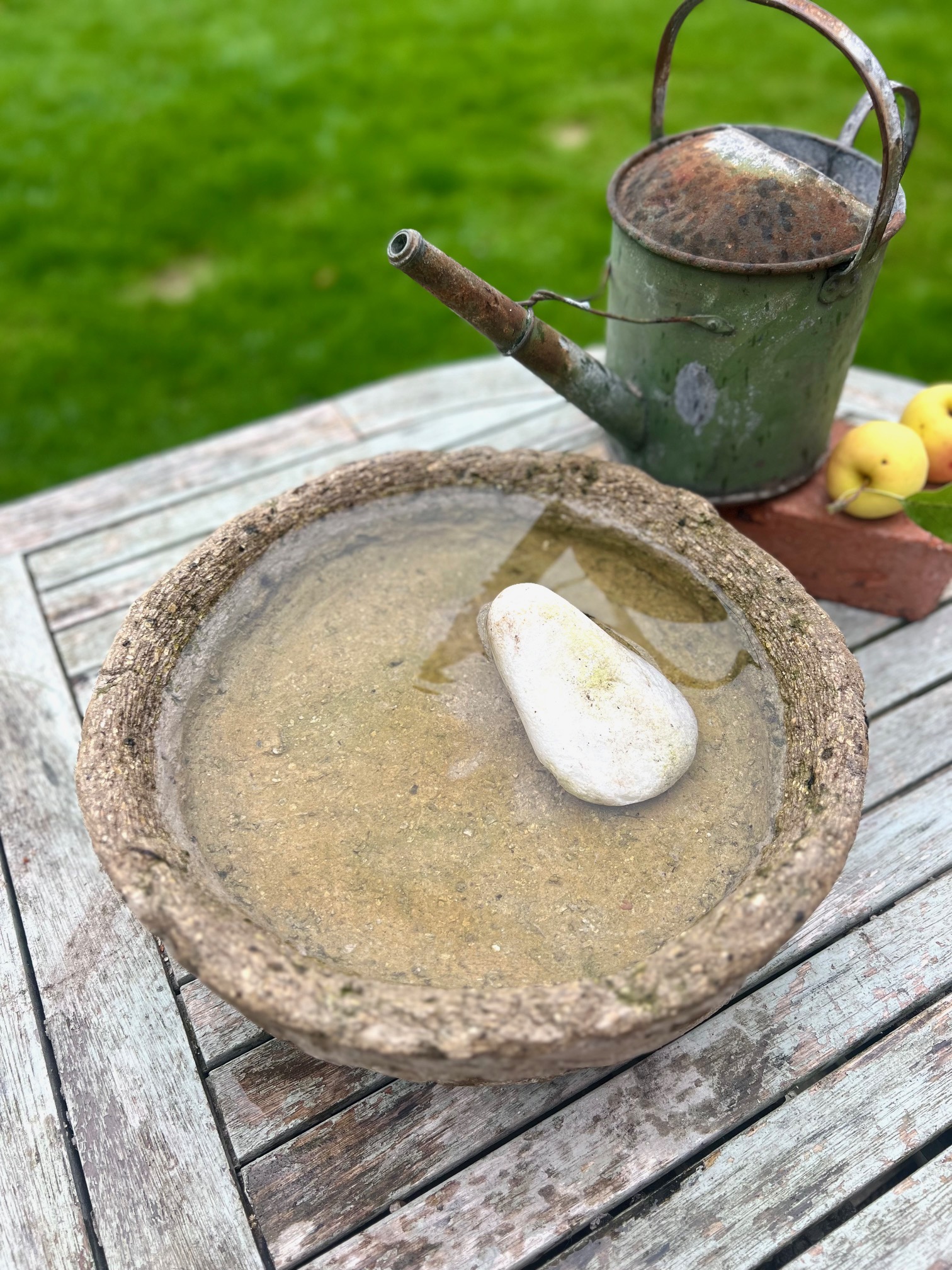 The Wensum Water Dish or Bird Bath - Image 2